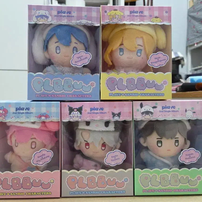 플레이브 플뿌 인형 (포카, cd제외 인형만) 일괄입니다.