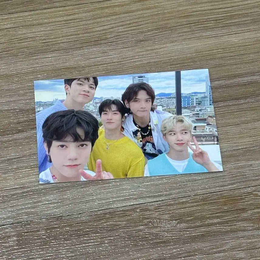 엔플라잉 단체포토카드