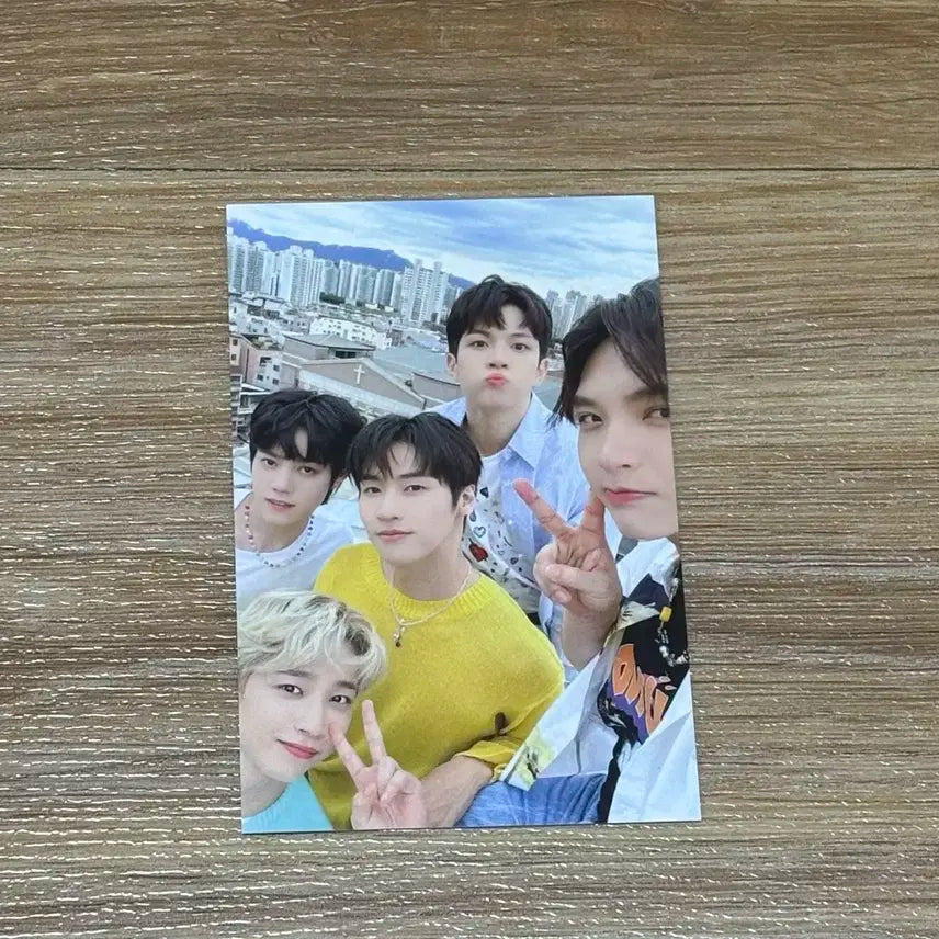 엔플라잉 단체 포토카드