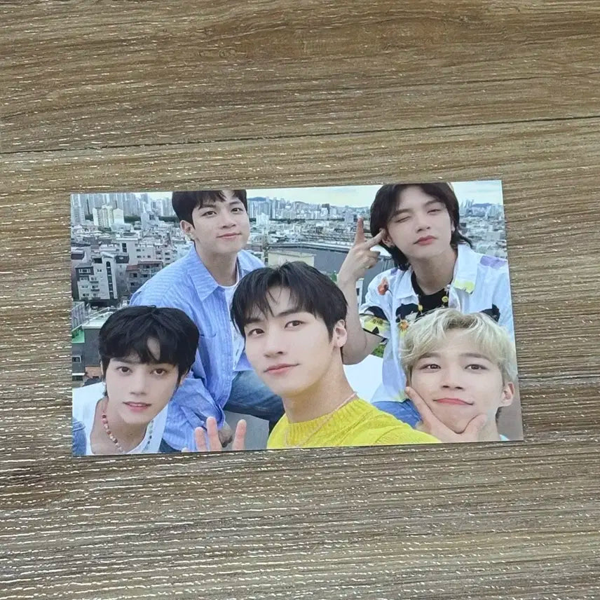 엔플라잉 단체 포토카드