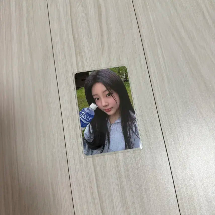 아일릿 원희 bomb 팝업 구매 특전(포카리 포카)