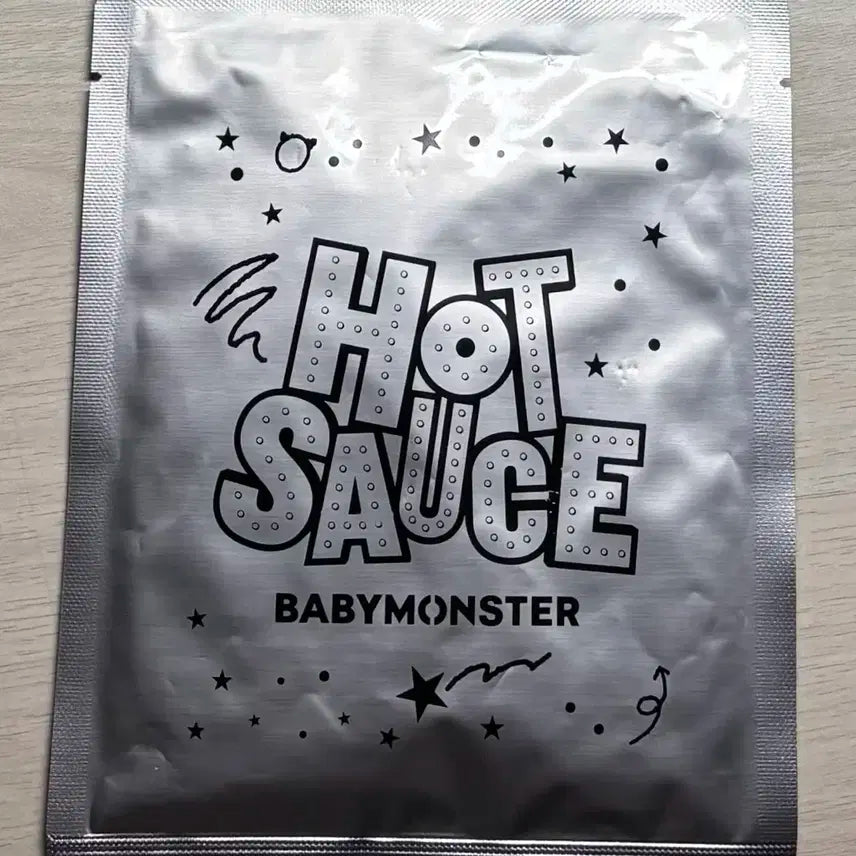 베이비몬스터 핫소스 핀버튼 미개봉