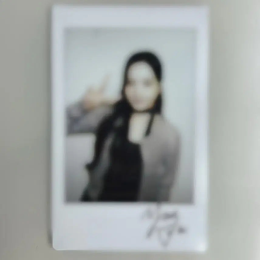 트리플에스 김유연 친필 싸인 폴라로이드 싸폴 싸인폴라 유연