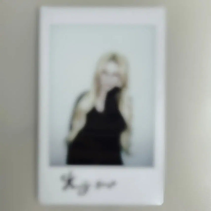 트리플에스 공유빈 친필 싸인 폴라로이드 싸폴 싸인폴라 유빈