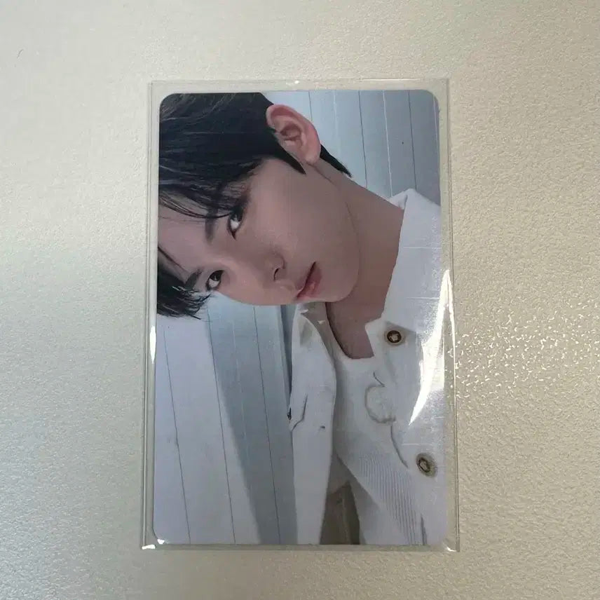 제베원 한유진 클린 포카 판매합니다.