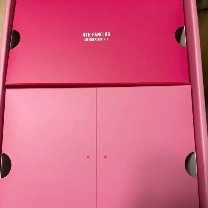 오마이걸 미라클 4기 멤버십 키트 팝니다.