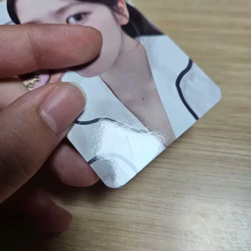 아이브 유진 사웨 럭드