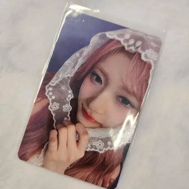 IVE아이브 EMPATHY엠파시 멬스럭드 -이서-