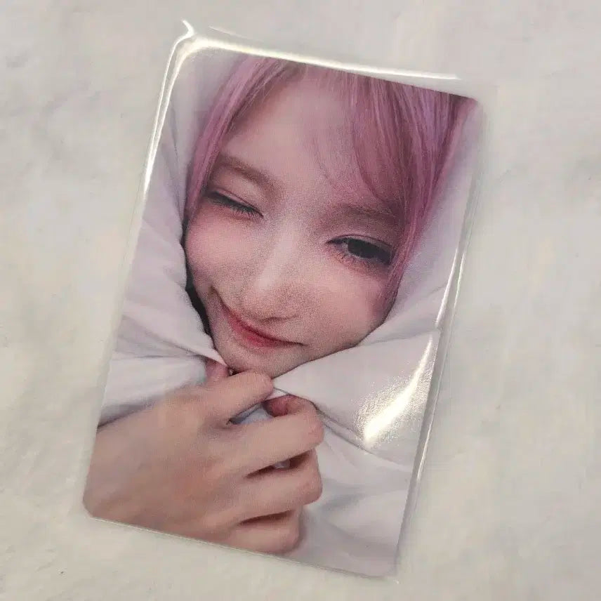 IVE아이브 EMPATHY엠파시 멬스럭드 -이서-