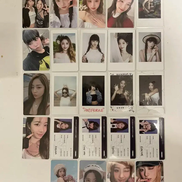 뒷장더있어요)르세라핌 포카굿즈시그일괄  당일배송