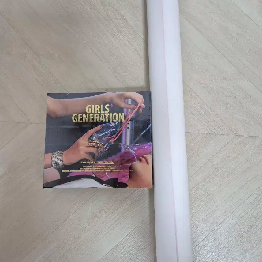 [미개봉] 소녀시대 미니4집 Mr. Mr. (포스터 서비스)