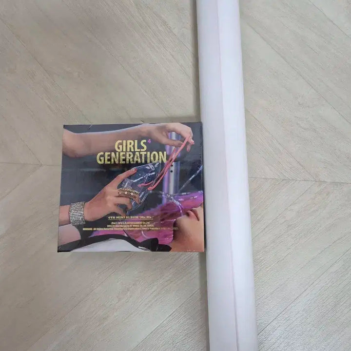 [미개봉] 소녀시대 미니4집 Mr. Mr. (포스터 서비스)