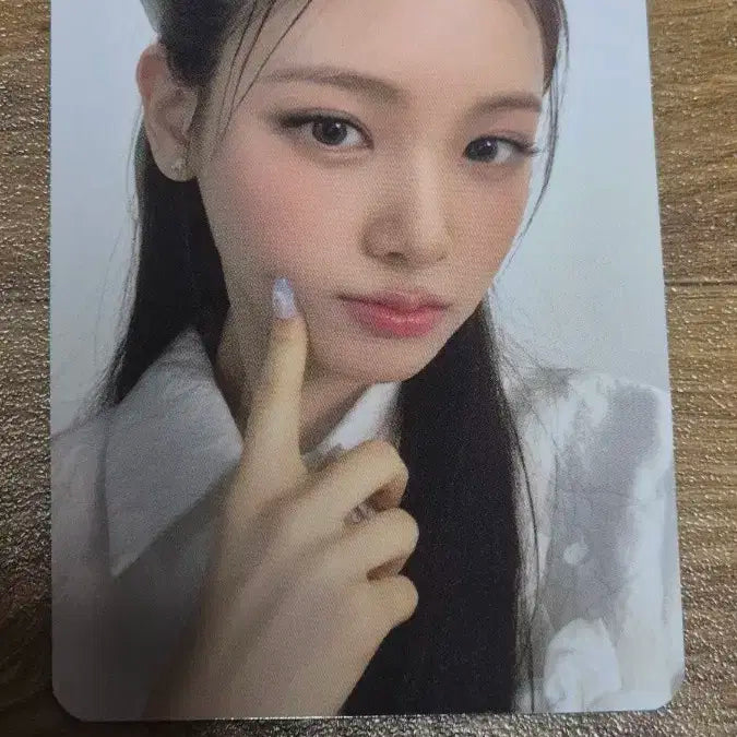 베이비돈크라이 이현 fgirl 공방포카 양도합니다.