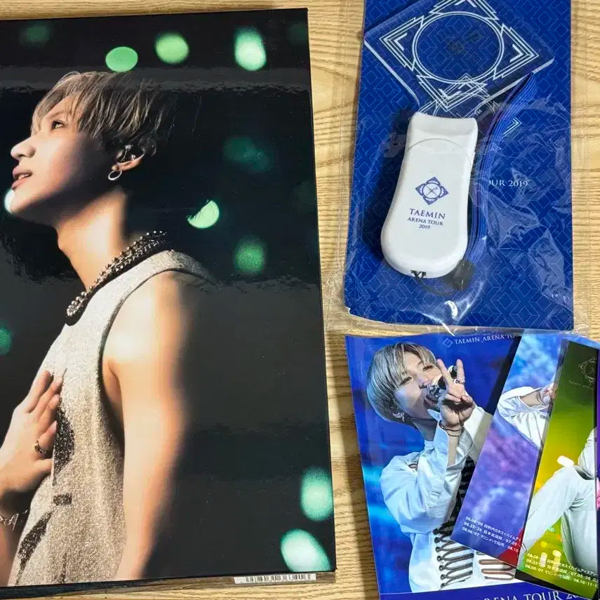 샤이니 태민 2019 아레나투어 콘서트 XTM 블루레이 FC한정반+응원봉