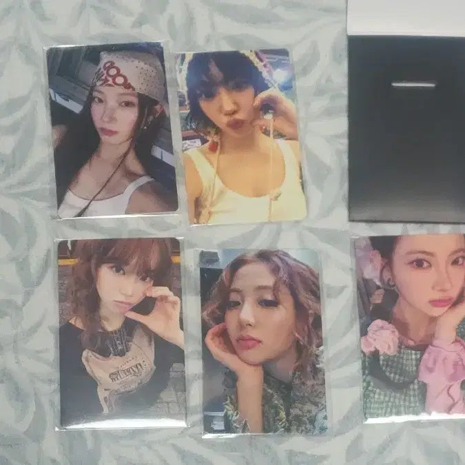 르세라핌 맘스터치 미개봉 포카