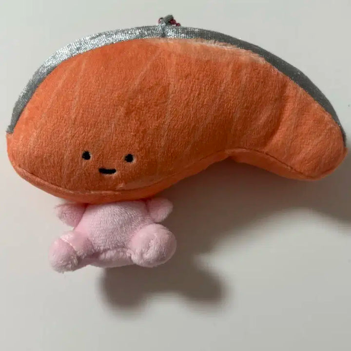 앤톤 손민수 키리미짱 키링