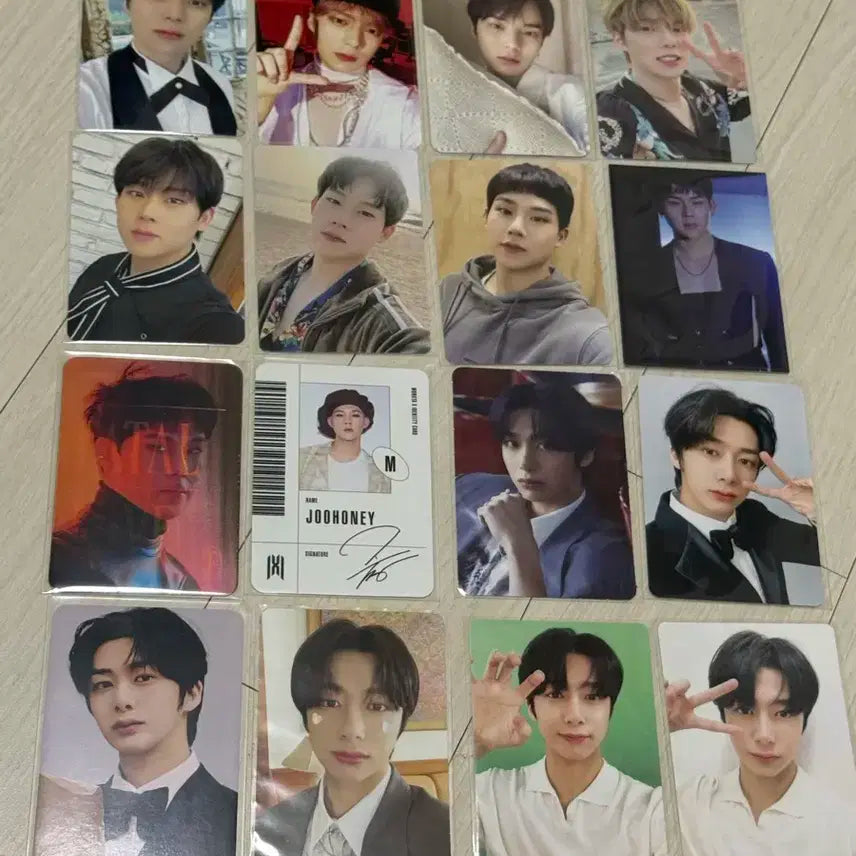 몬스타엑스 포토카드 일괄 양도합니다 형원 민혁 주헌