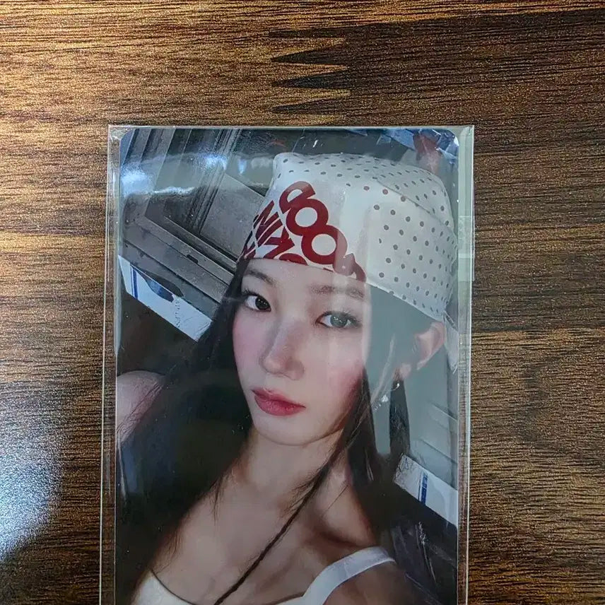 르세라핌 맘스터치 포카