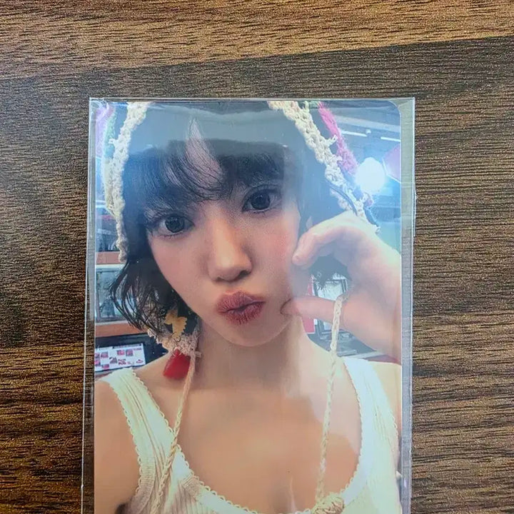 르세라핌 맘스터치 포카