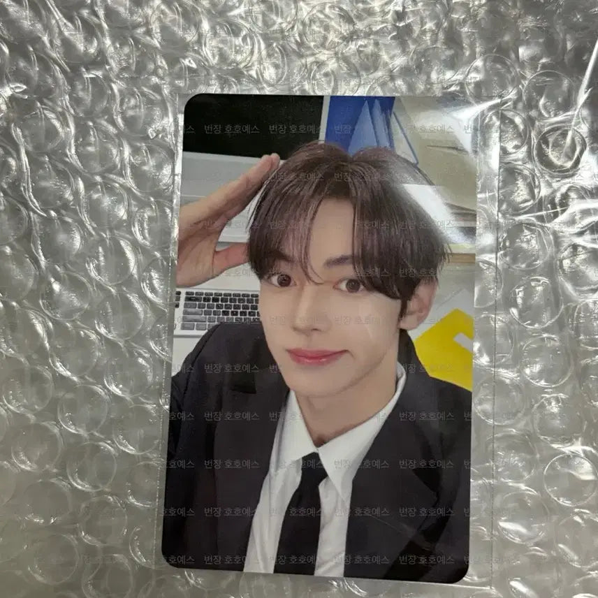 투어스 한진 play hard 팝업 앨범 구매 특전 포카