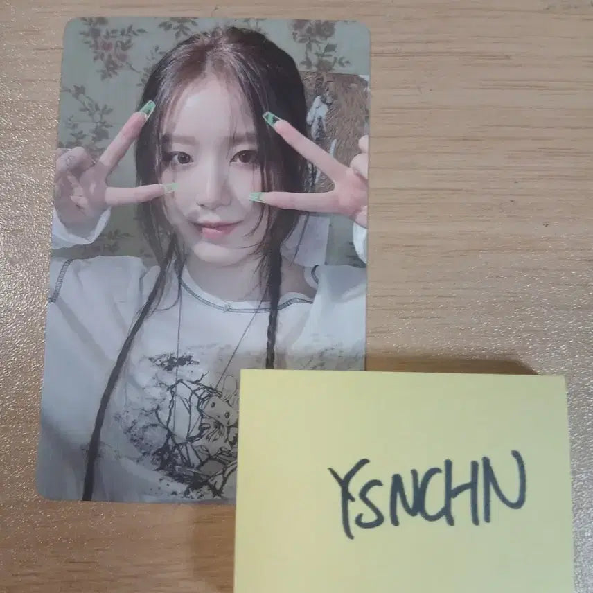 아이들 슈화 INTERNATIONAL I FEEL 퀸카 포카