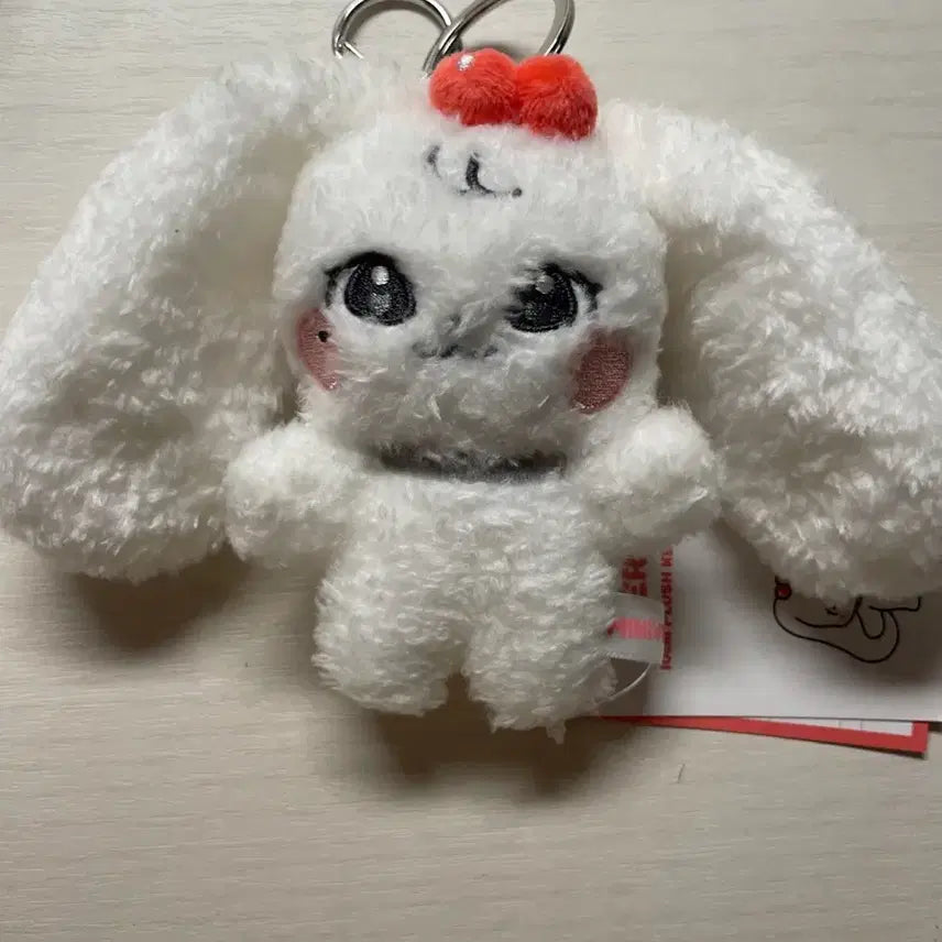 ((번장 최저가)) 아이브 10cm 인형 미니브 체리 팝업스토어