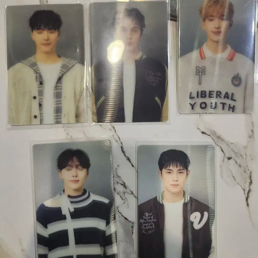 새상품) 세븐틴 캐럿랜드 포카 세트 판매합니다