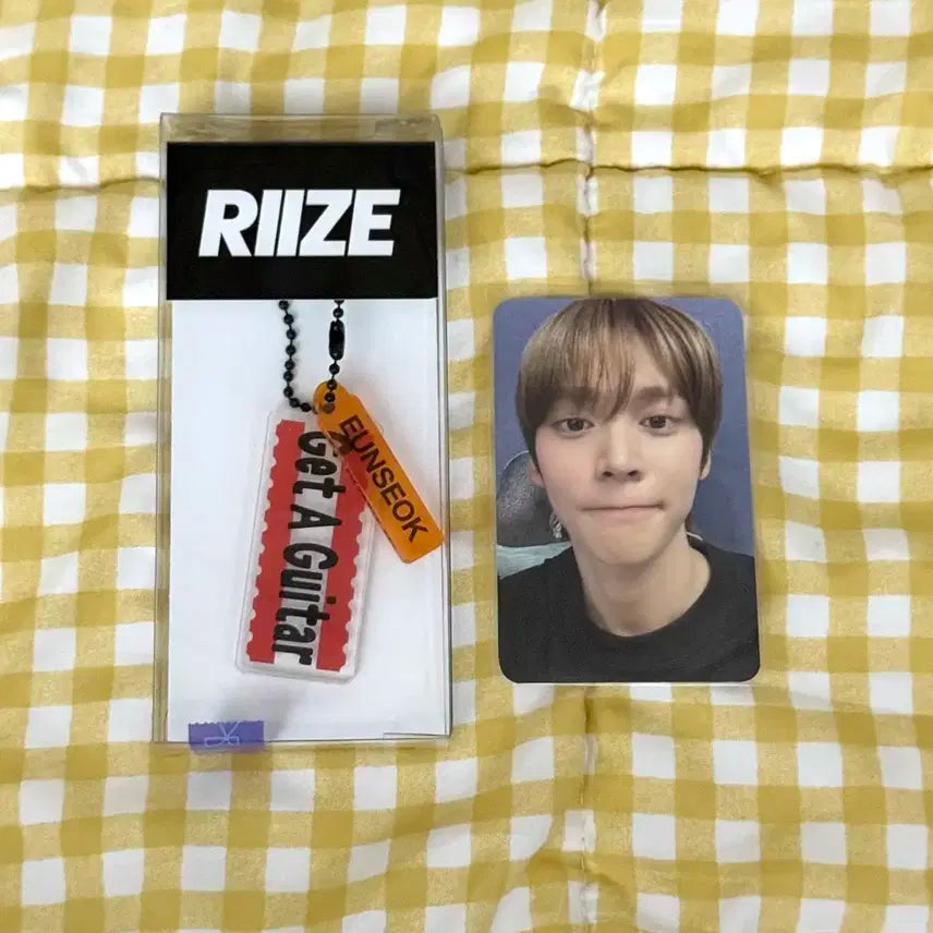 RIIZE 라이즈 은석 겟어기타 아크릴키링+포카 세트 판매
