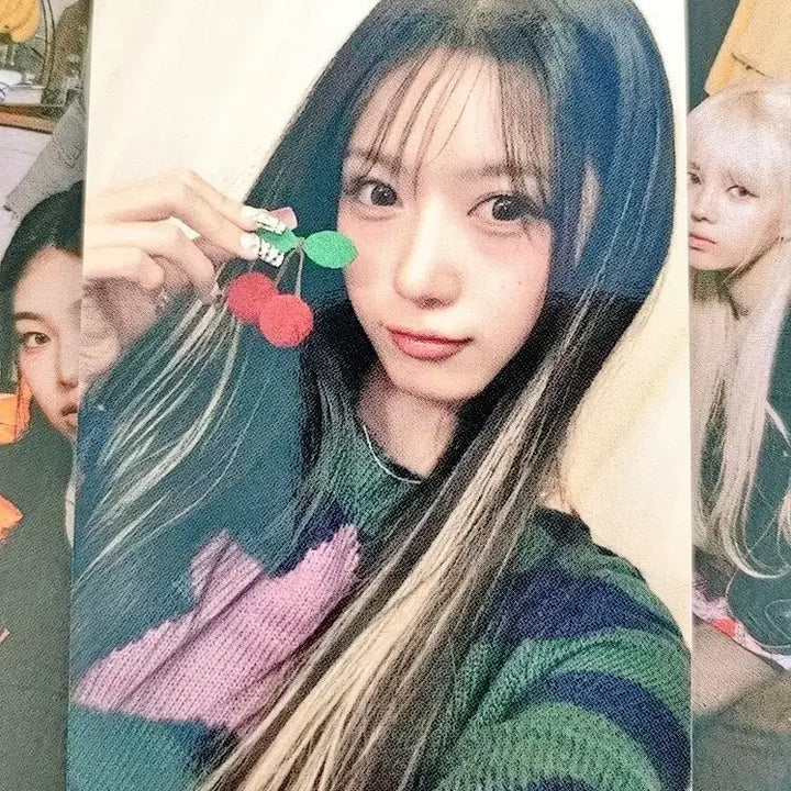 베이비 돈 크라이 I DON'T CARE 공방 포카