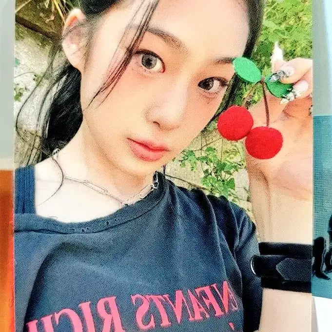 베이비 돈 크라이 I DON'T CARE 공방 포카