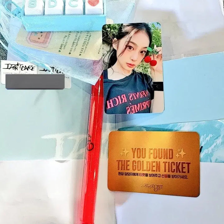 베이비 돈 크라이 I DON'T CARE 공방 포카