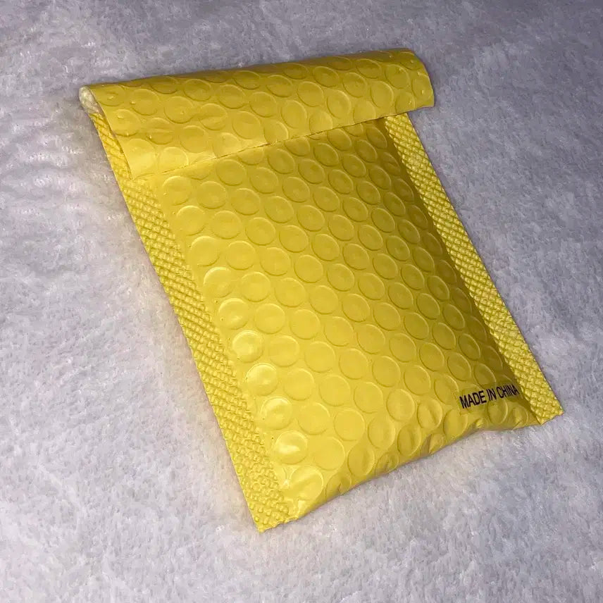 르세라핌 맘스터치 증사 키링 세트 판매 양도