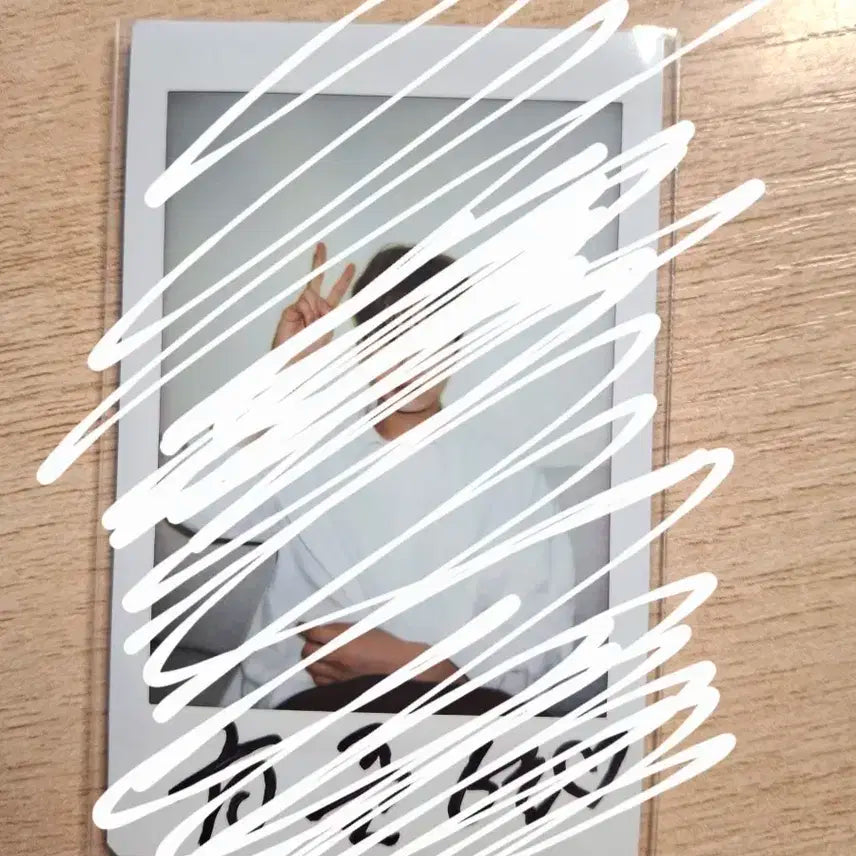 TIOT 금준현 친필 사인 폴라로이드 팝니다.