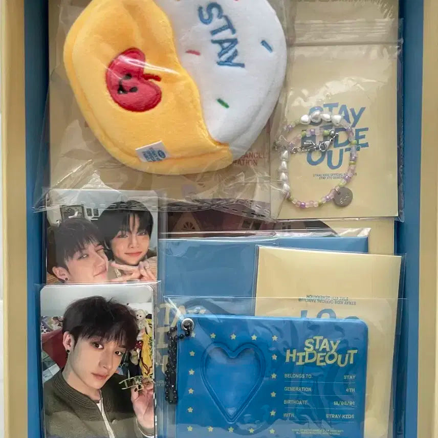 스키즈 공식 4기 팬클럽 키트