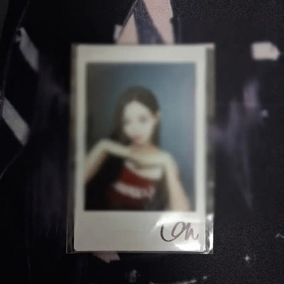 트리플에스 채연 친필 싸인 폴라 폴라로이드 판매합니다.