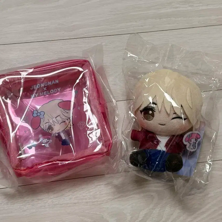 세븐틴 산리오 돈키호테 콜라보 정한 인형+파우치 판매