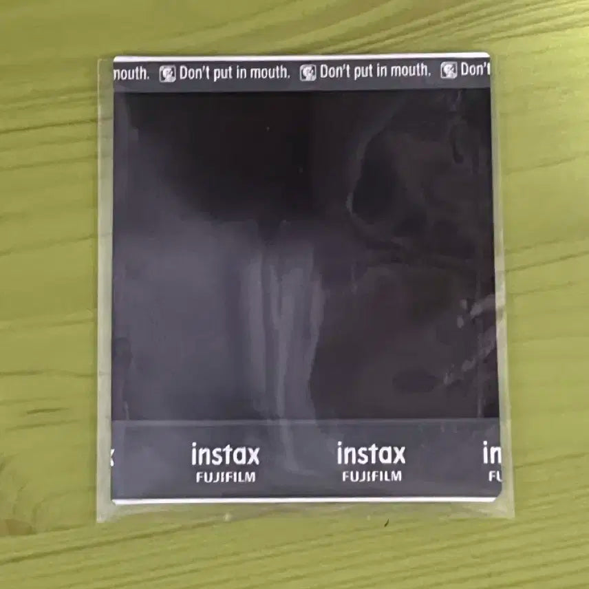 온앤오프 효진 싸인폴라로이드