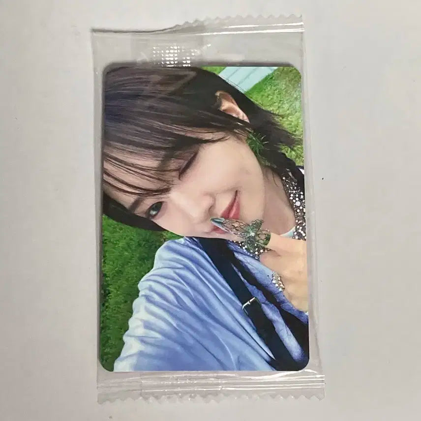 아이브 안유진 유진 포카 양도(평균 거래가 21000원)