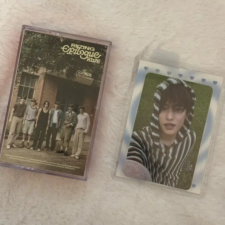 라이즈 카세트 팔아요!(포카는 안에 있단 구성품)