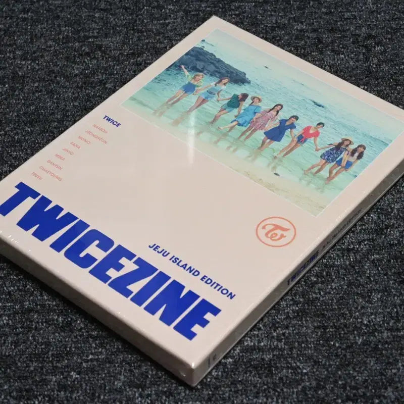 (미개봉) 트와이스 TWICEZINE JEJU ISLAND 포토북