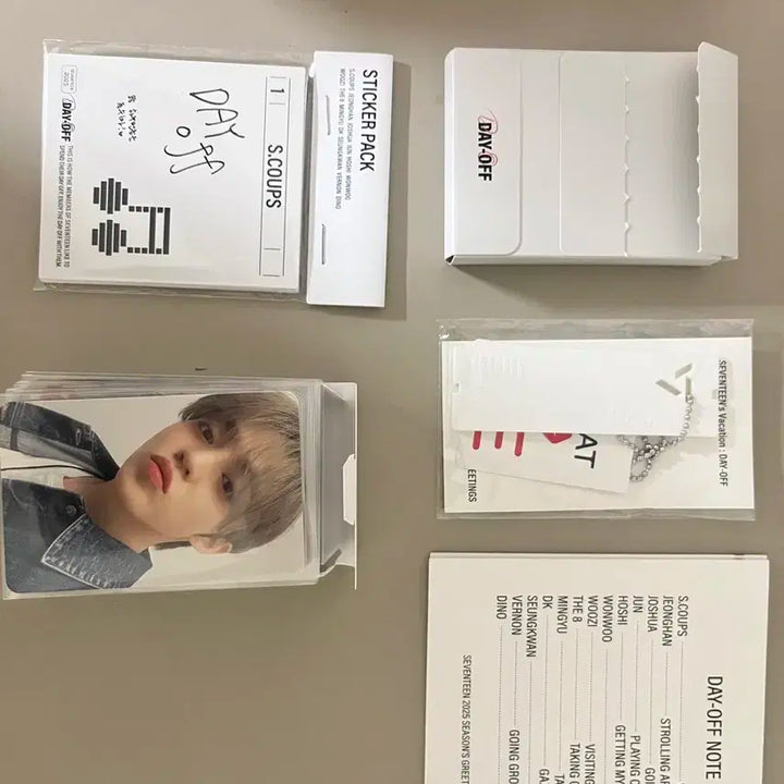 세븐틴 2025 시즌 그리팅