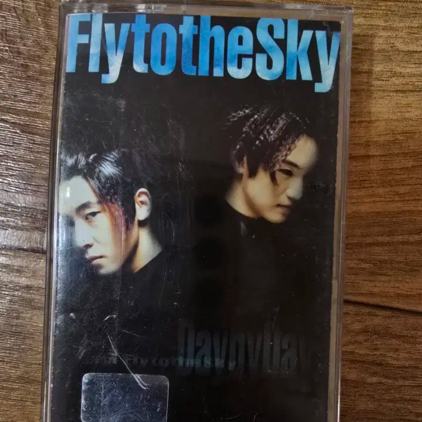 플라이투더스카이 테이프 판매합니다.