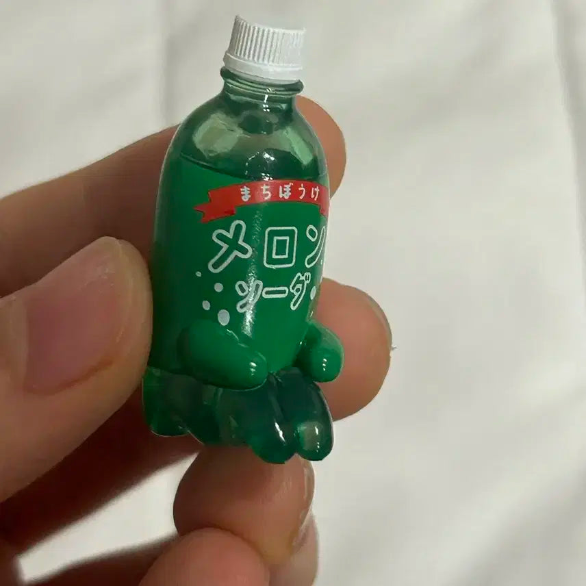 가챠로 뽑은 메론 라무네 피규어