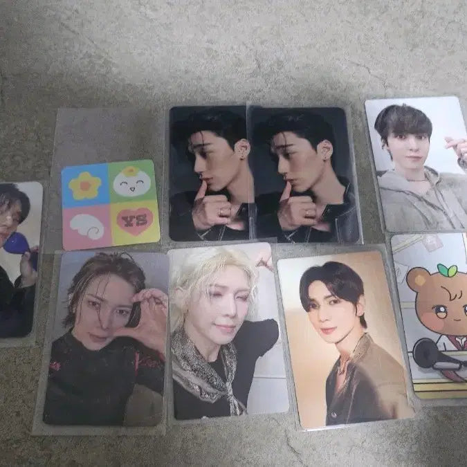 에이티즈 포카 일괄 판매합니다(가격안내려요)