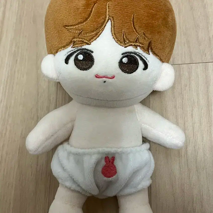 BTS 방탄소년단 정국 20cm 인형 팝니다