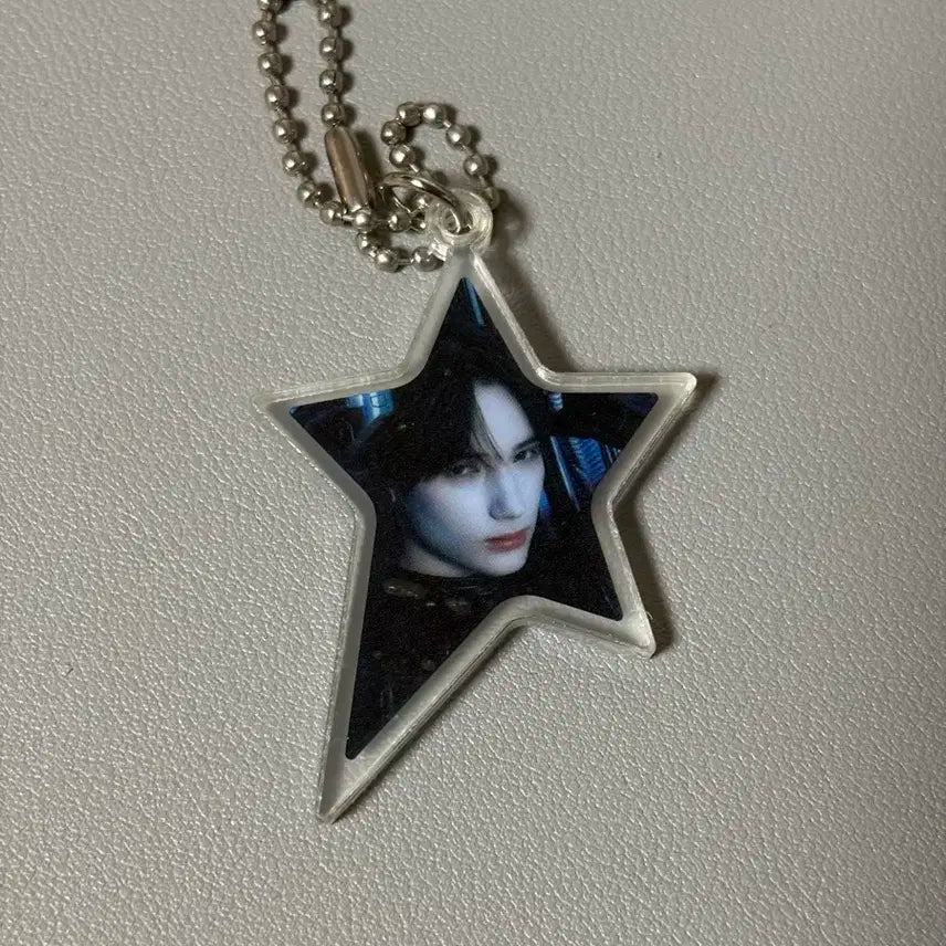 투바투 휴닝카이 럭드 키링 팔아요