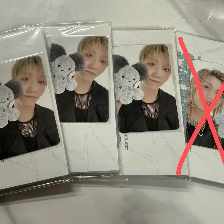 엑스디너리히어로즈 뷰마파이널콘 MD 아크릴스탠드 팝니다