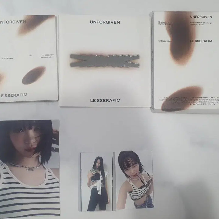 르세라핌 UNFORGIVEN 컴팩트앨범 +김채원,카즈하 포토카드 팝니다