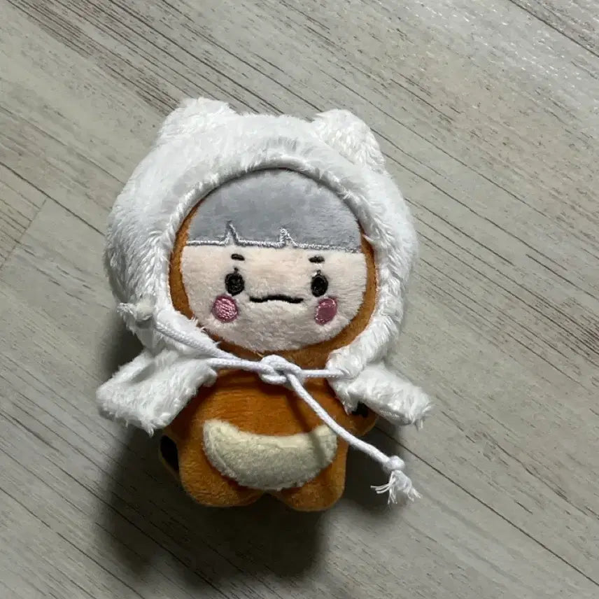 에이티즈 홍중 인형 쭝람쥐