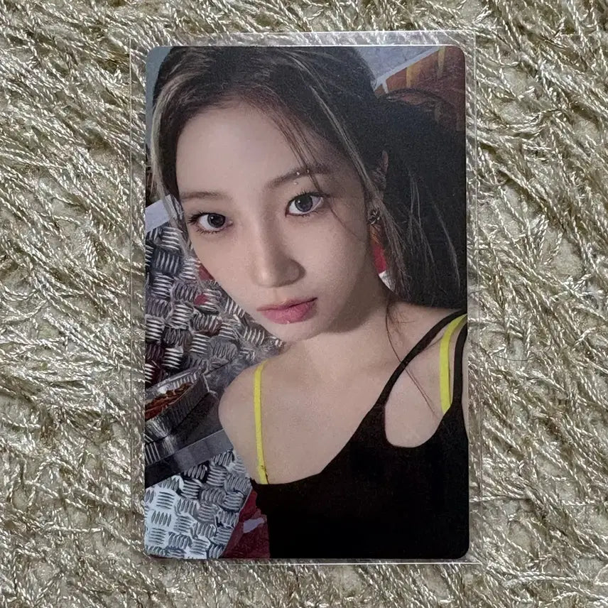 르세라핌 카즈하 스파게티 위버스 특전 포카 포토카드 미공포